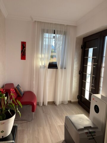 Casa, 5 camere, constructie 2022, teren 1000mp, Mehedinta, 220.000euro